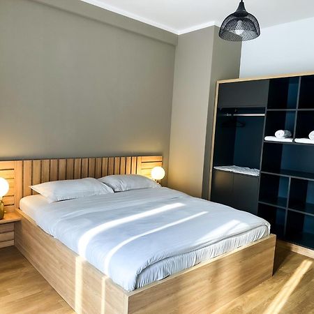 Grand Apartments Prishtina Prishtinë Ngoại thất bức ảnh